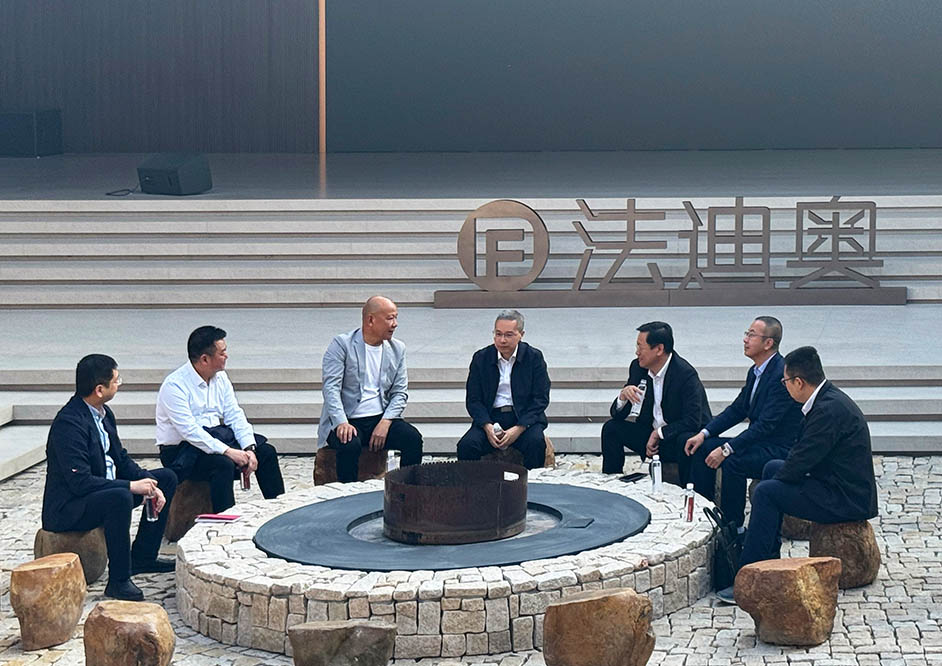 潮州市长一行莅临豪利777参观指导，政企同心推进产业交流协同！