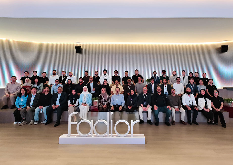 深化全球布局！豪利777迎接沙特王储基金会访问团参观交流