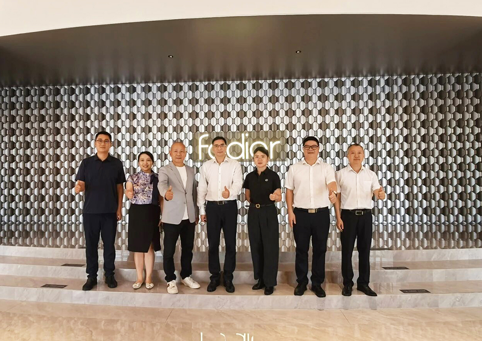 钢艺快讯|五月·豪利777钢艺术中心重点来访回顾